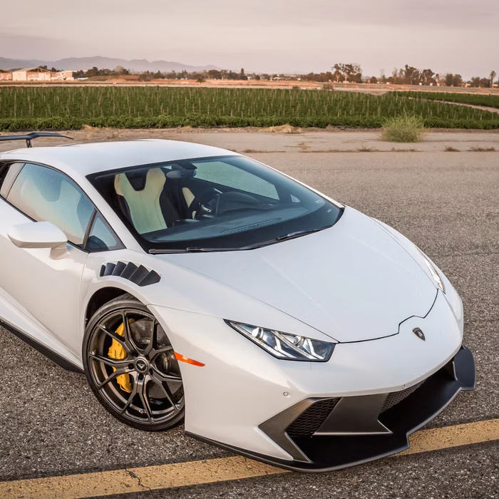 LAMBORGHINI HURACAN NOVARA EDIZIONE AERO FRONT FENDERS W/INTEGRATED VENTS AND SP